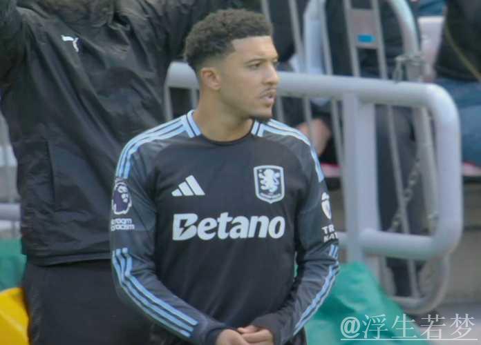 曼联欲3000万将桑乔送沙特遭拒，或与维拉交换门将大马丁